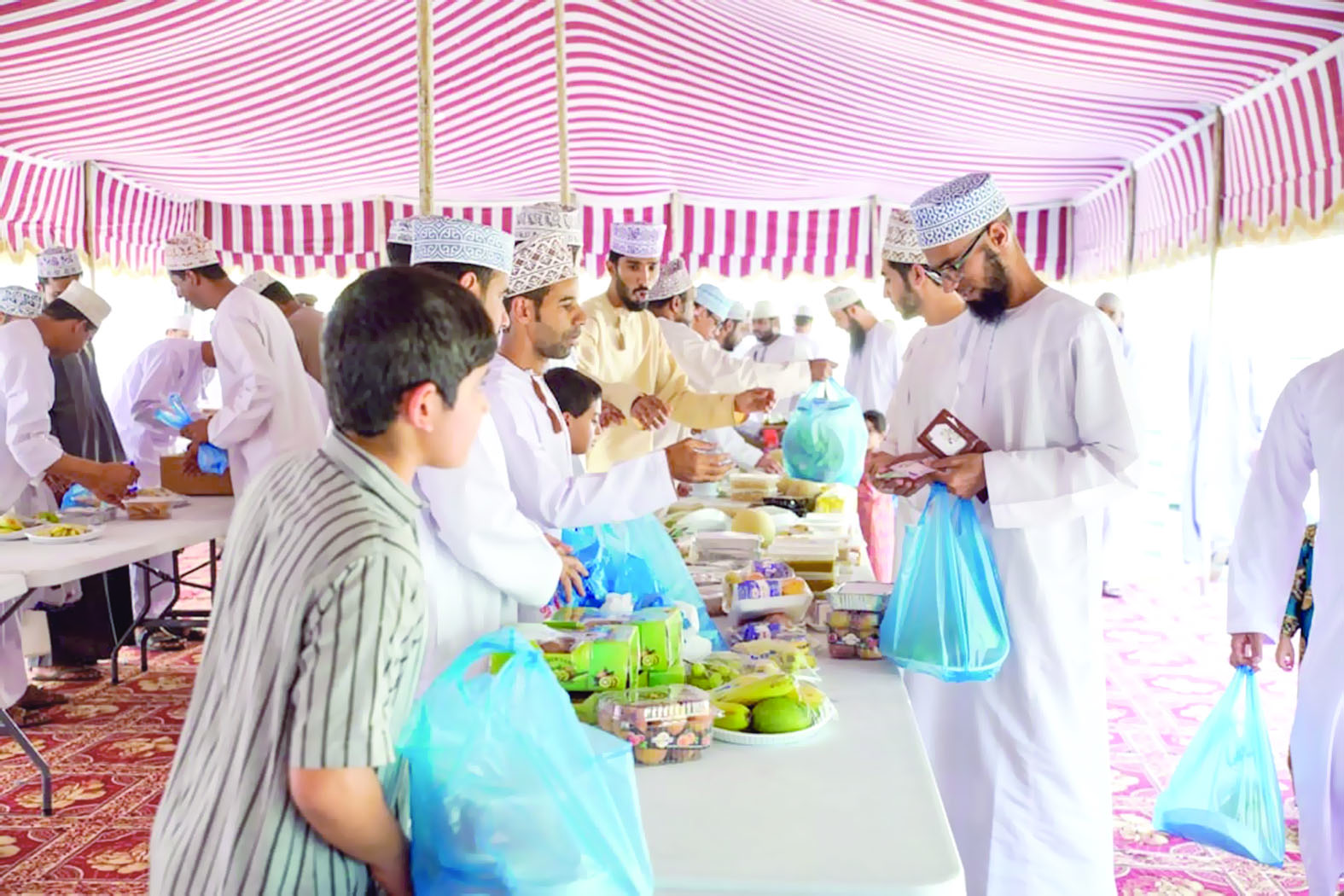 فريق الهلال ينظم فعاليات وأنشطة رمضانية في الرستاق