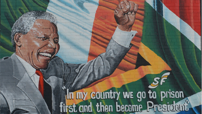 Omanis, expats pay tributes to Mandela