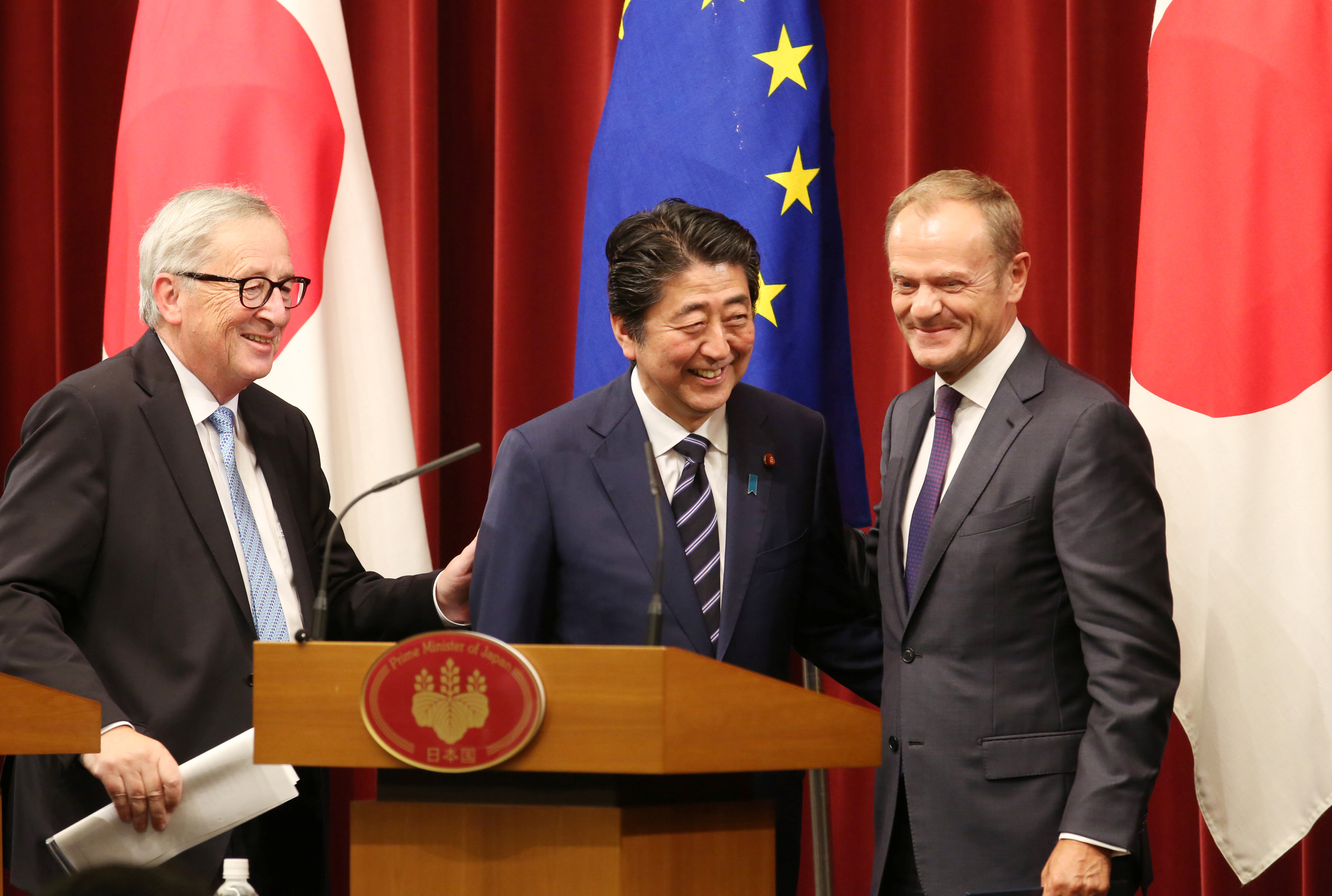 Japan, EU sign free trade pact