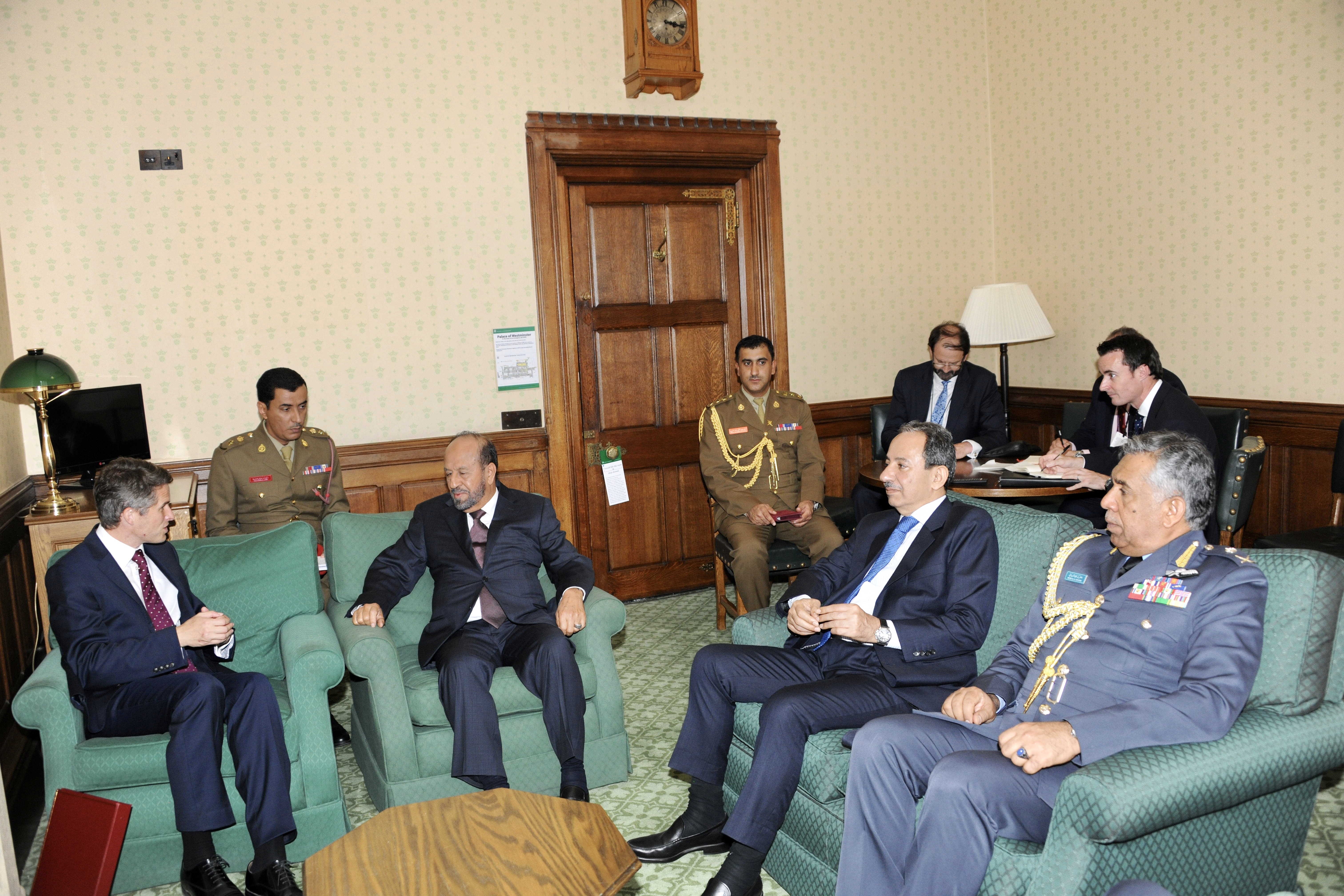 Oman, United Kingdom defence ministers discuss military cooperation