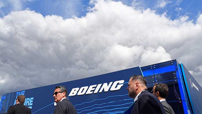Boeing in talks with Airbus, others for German helicopter bid