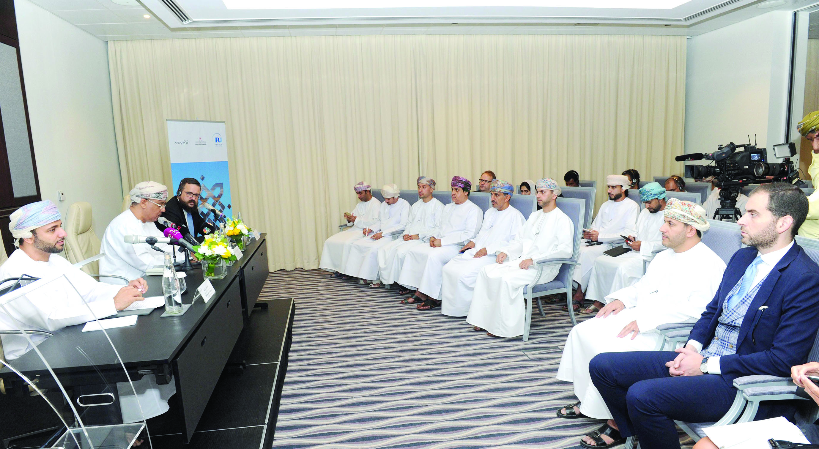 في السادس من نوفمبر المقبل.. السلطنة تستضيف المؤتمر العالمي للنقل الطرقي