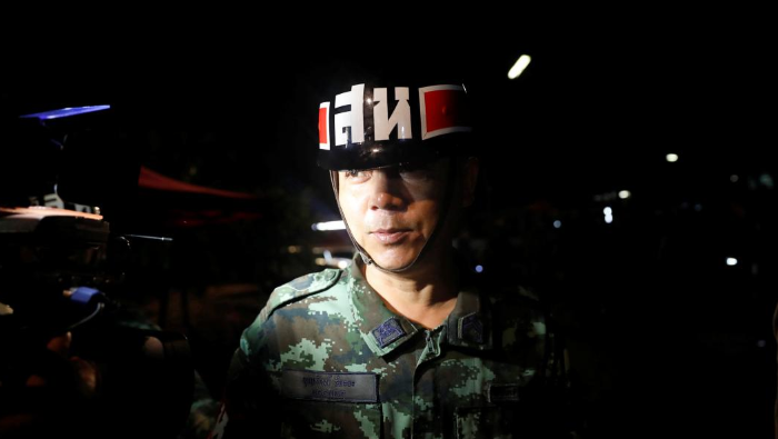 Thai rescue teams find 13 missing in cave alive