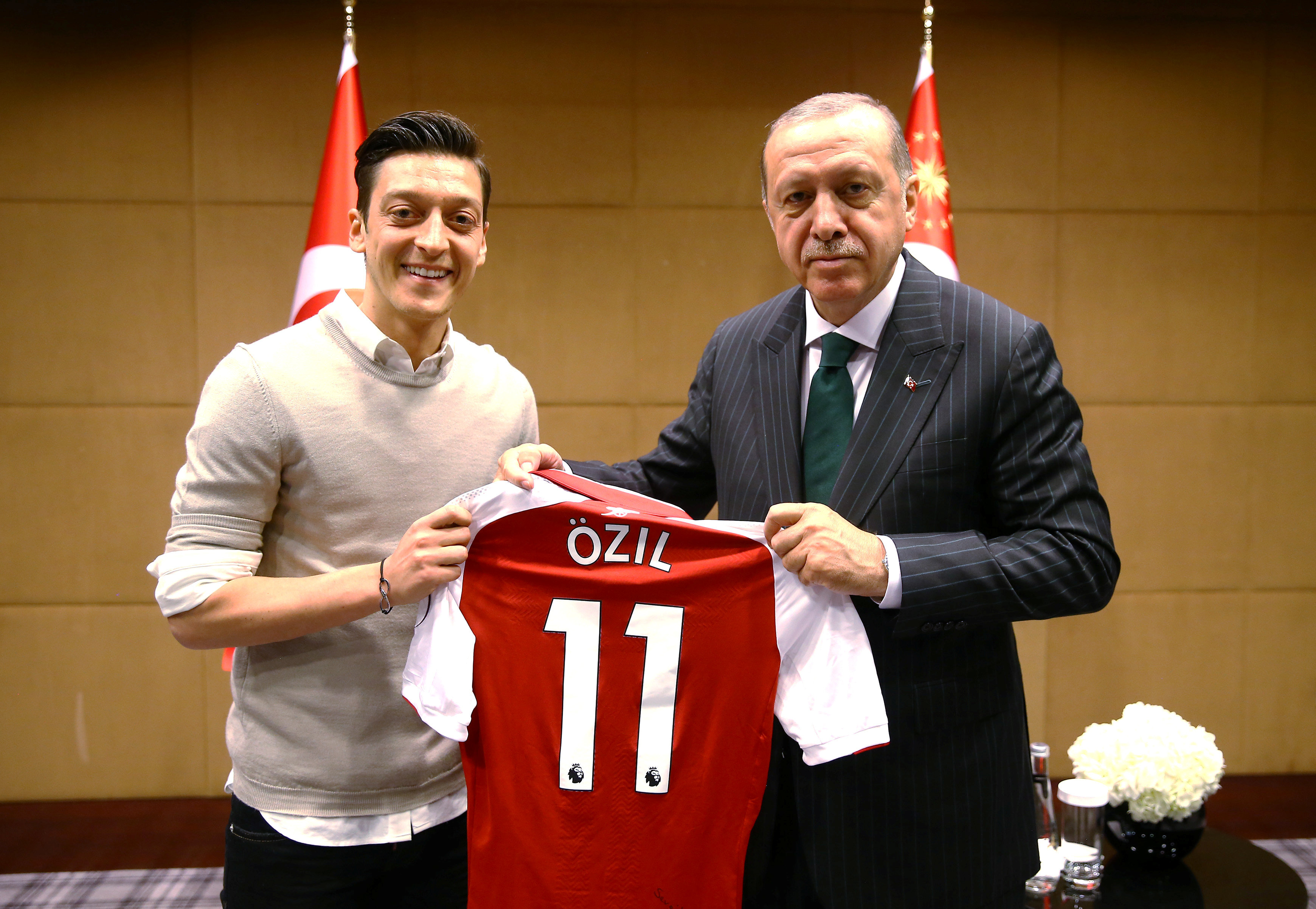 Football: Ozil quits German national side citing racism