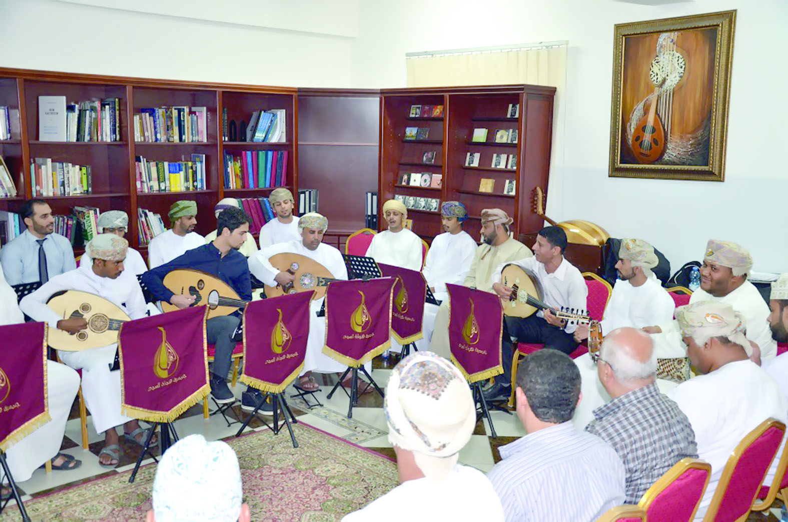 «العمانية لهواة العود» تختتم دورتها في الموشحات الأندلسية