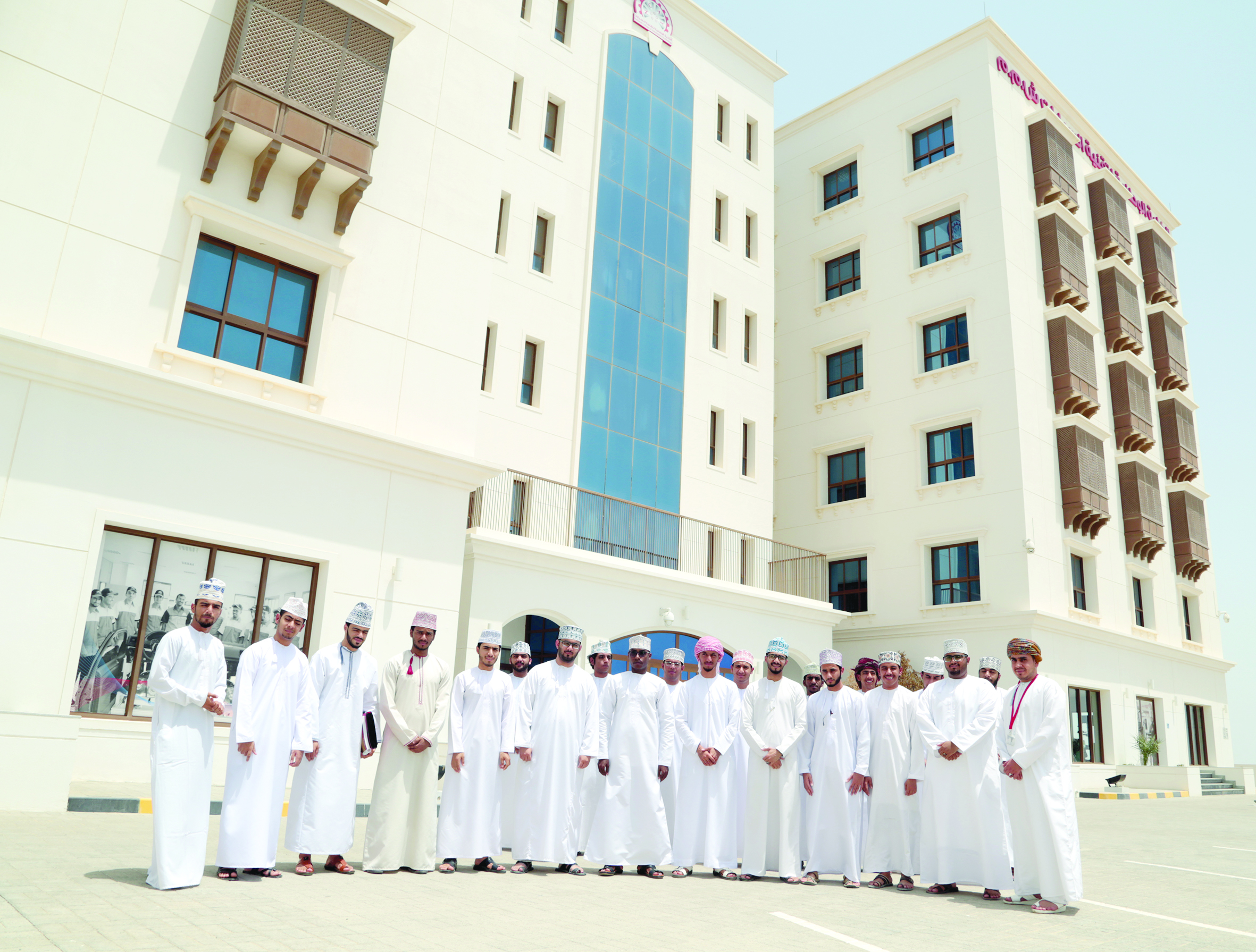 مجموعة سعود بهوان تدرب 47 مواطناً للالتحاق بالعمل