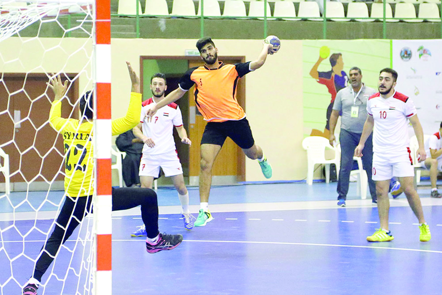 في البطولة الآسيوية لشباب كرة اليدمنافسة شرسة بين منتخبات المربع الذهبي