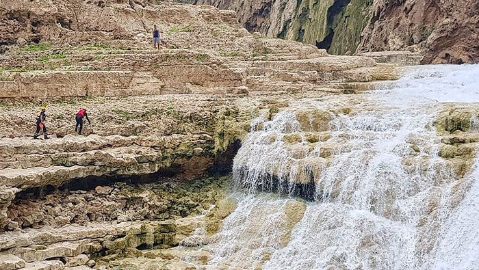 Two rescued after being stranded at waterfall in Dhofar