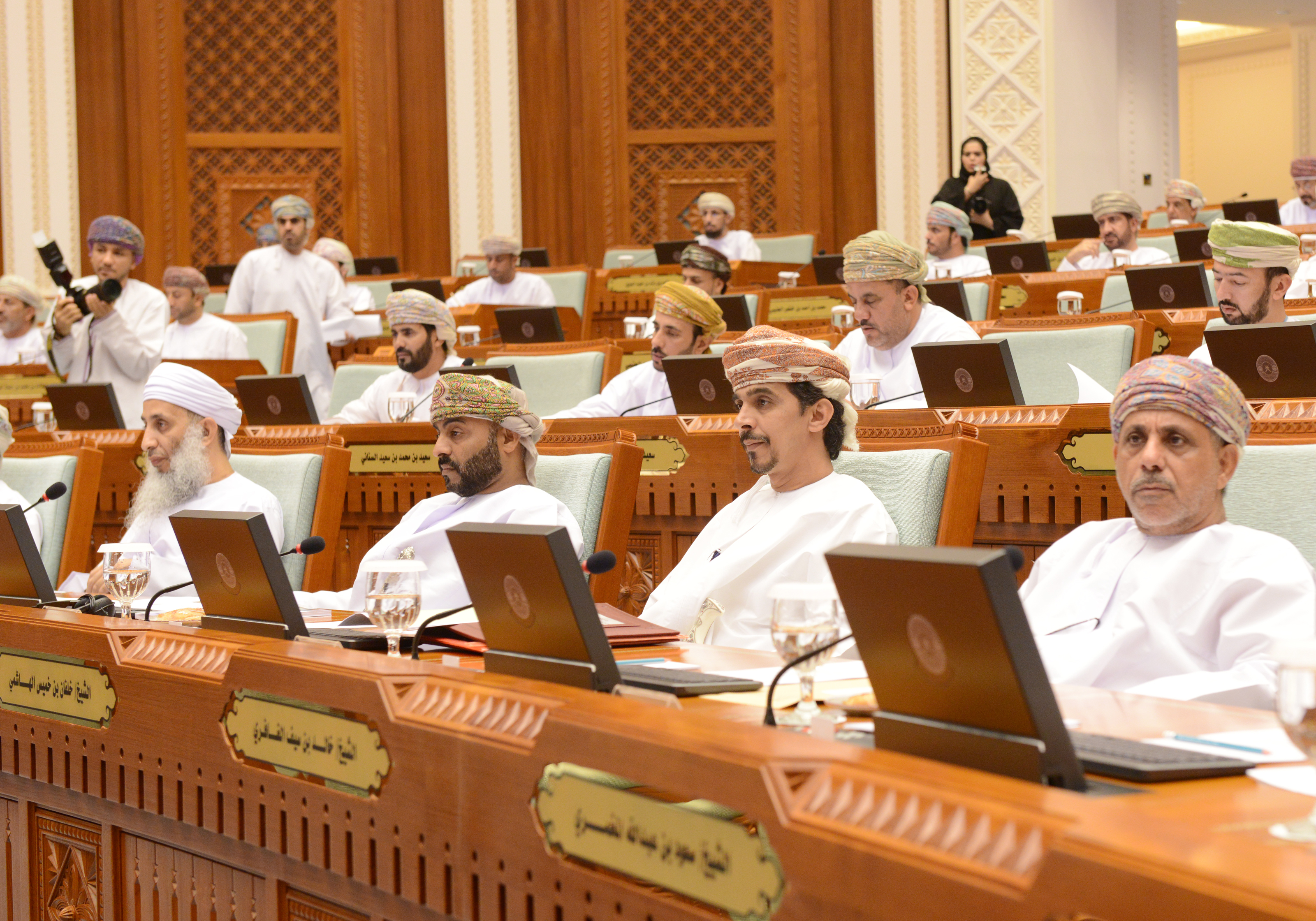 مناقشة مواد التباين بين مجلسي "الدولة والشورى" حول قانون الثروة المائية الحية