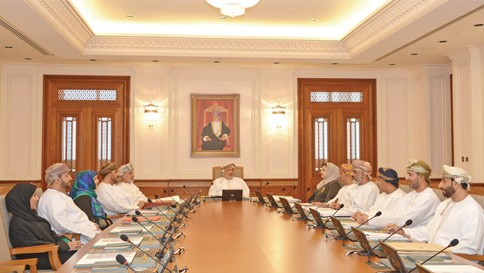 Oman State Council office reviews reports of education, social panels