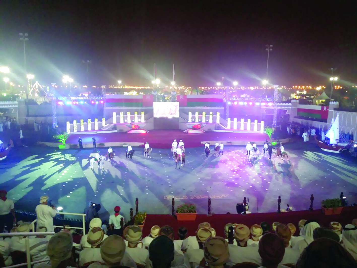 تكريم الفائزين بـ«أوسكار الإعلام السياحي» في صلالة.. اليوم