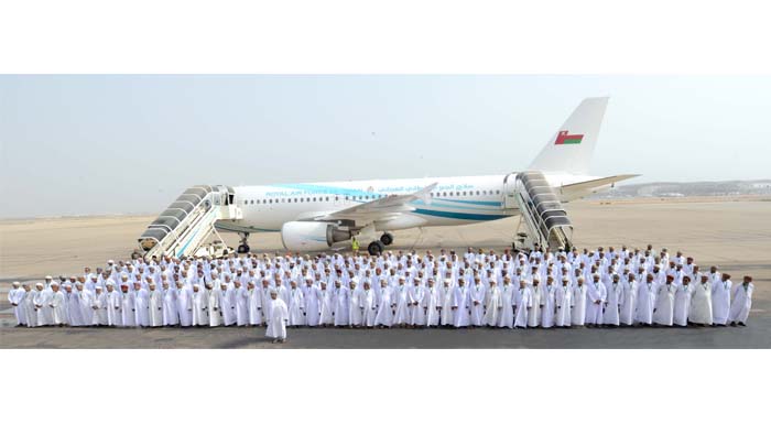 Omani Military Haj Mission leaves for Mecca