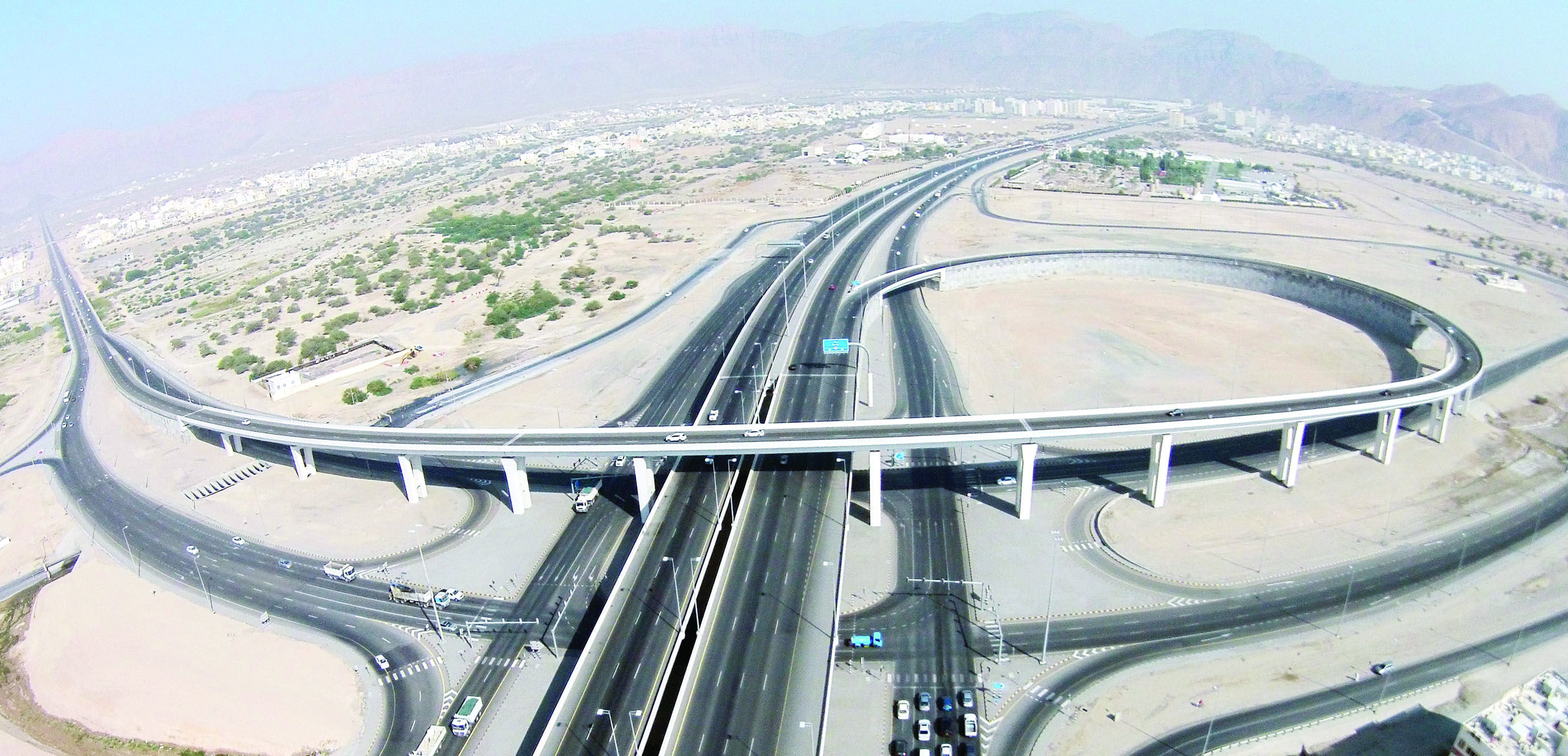 بمشاركة 1000 مختص وخبيرالسلطنة تستضيف «العالمي للنقل».. نوفمبر المقبل