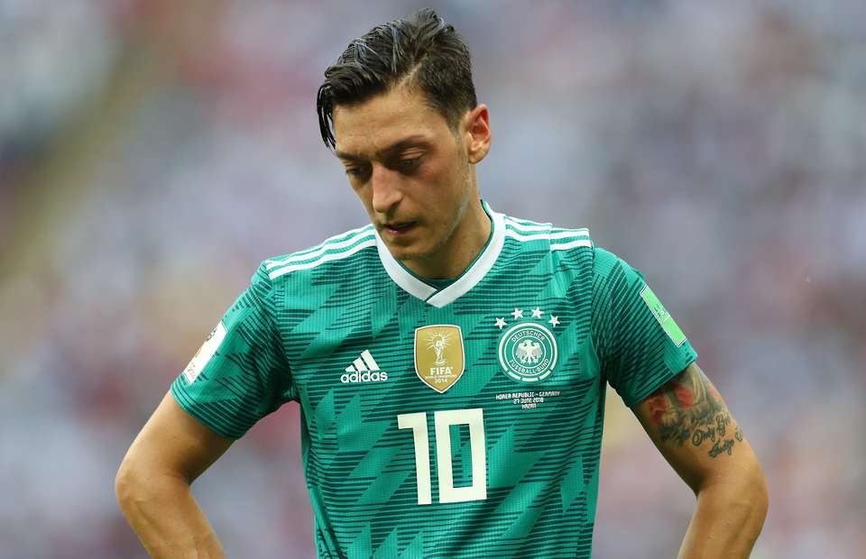 الاتحاد الألماني يسعى لإنهاء أزمة أوزيل