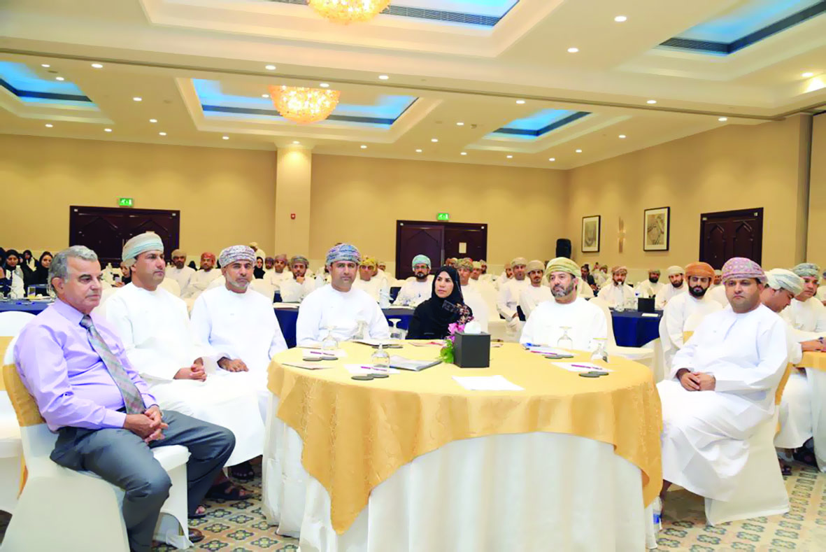 لمديري الموارد البشرية
"الخدمات العمالية" تنظم ندوة تعريفية بقانون العمل