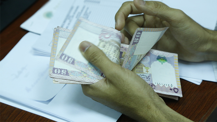 Private companies must pay salaries early for Eid