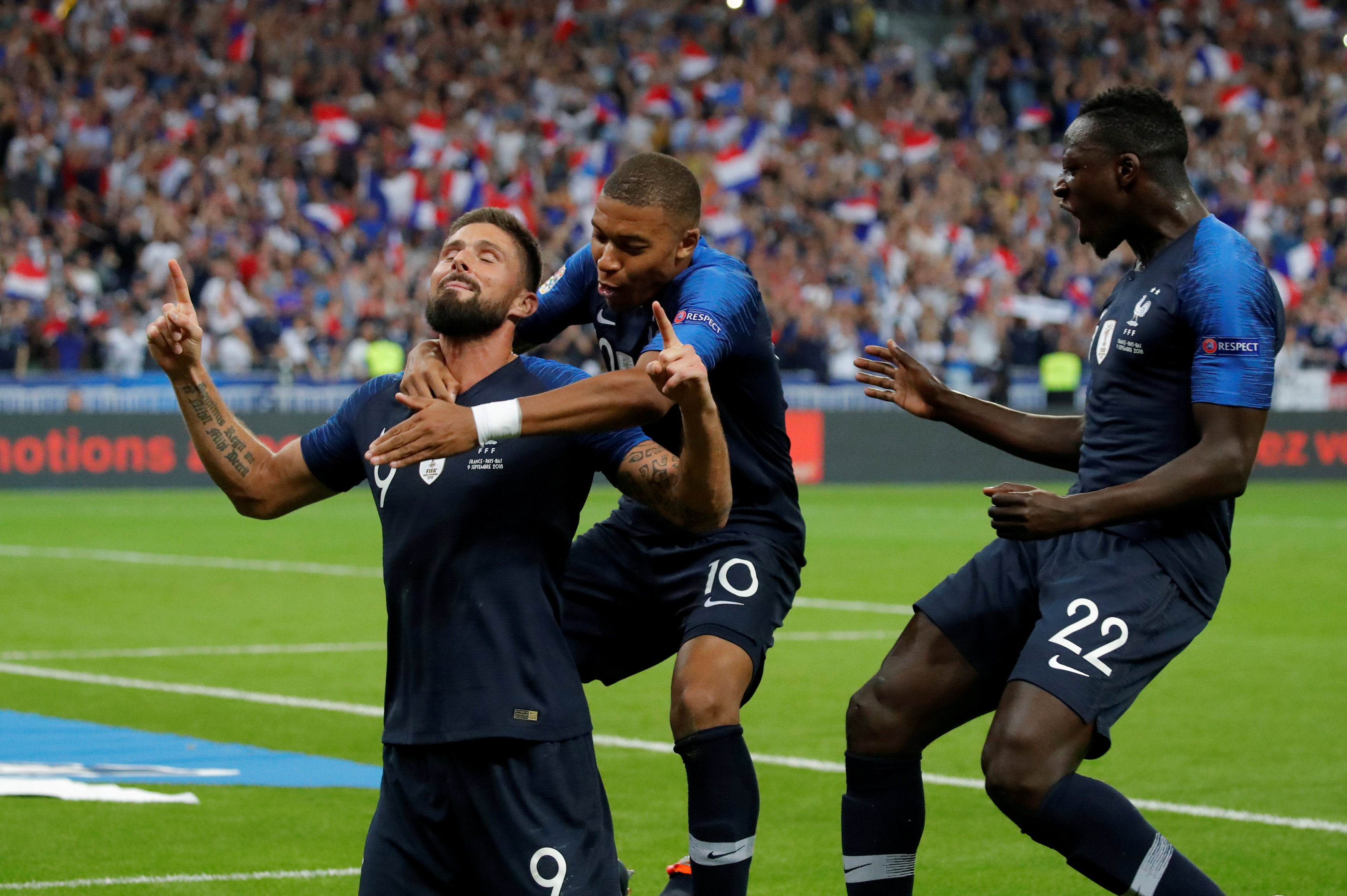 Football: France's Giroud ends goal drought with winner over Dutch