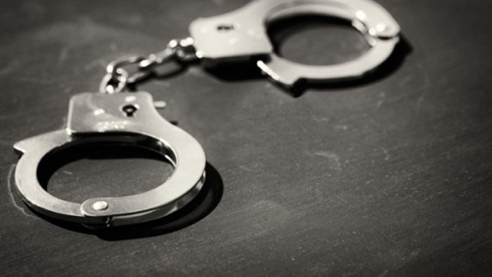 Two expats in Oman arrested on charges of forgery