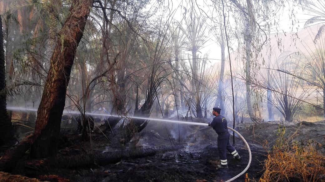 Residents help put out fire in Oman