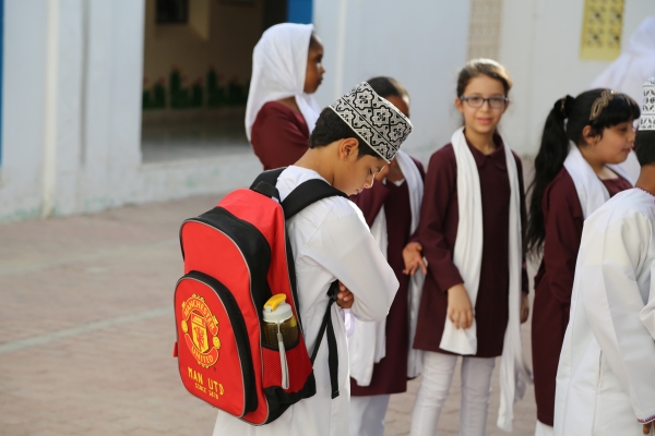 Minister of Education welcomes teachers, students ahead of new school year in Oman