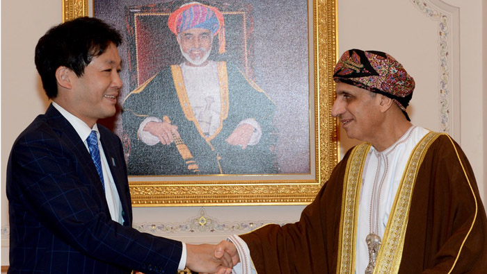 His Majesty receives written message from Abe