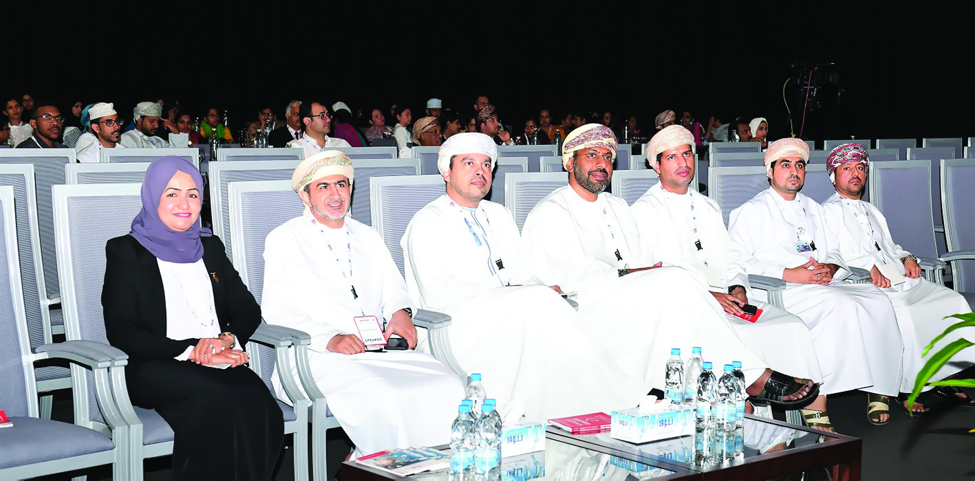 اختتام أعمال مؤتمر الجمعية الطبية العمانية الثالث