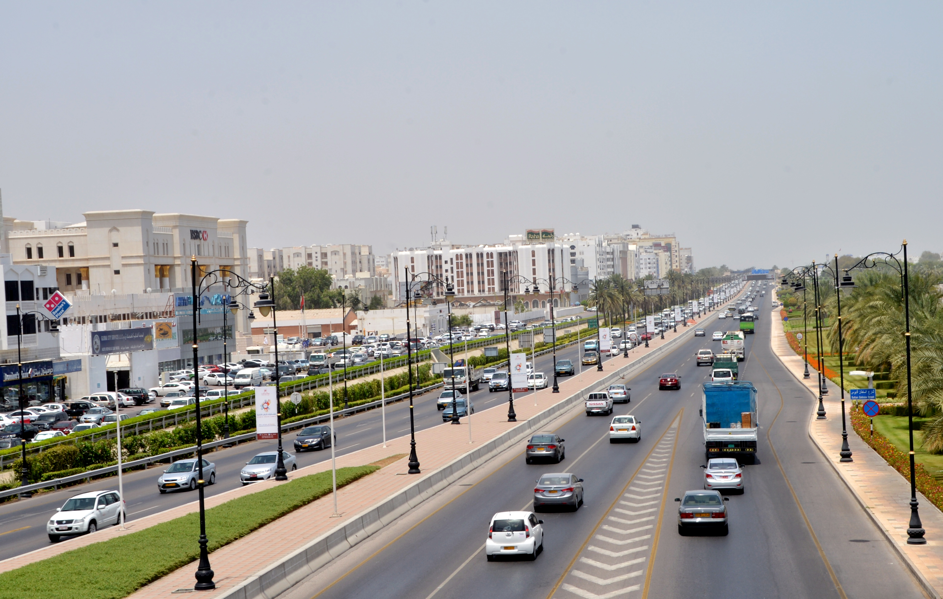 تسجيل 4 آلاف و425 مركبة بالسلطنة خلال أغسطس 2018
