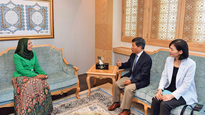 Education Minister holds talks on ways to achieve UNESCO objective
