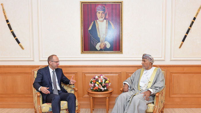 Shihab bids farewell to Swiss ambassador to Oman