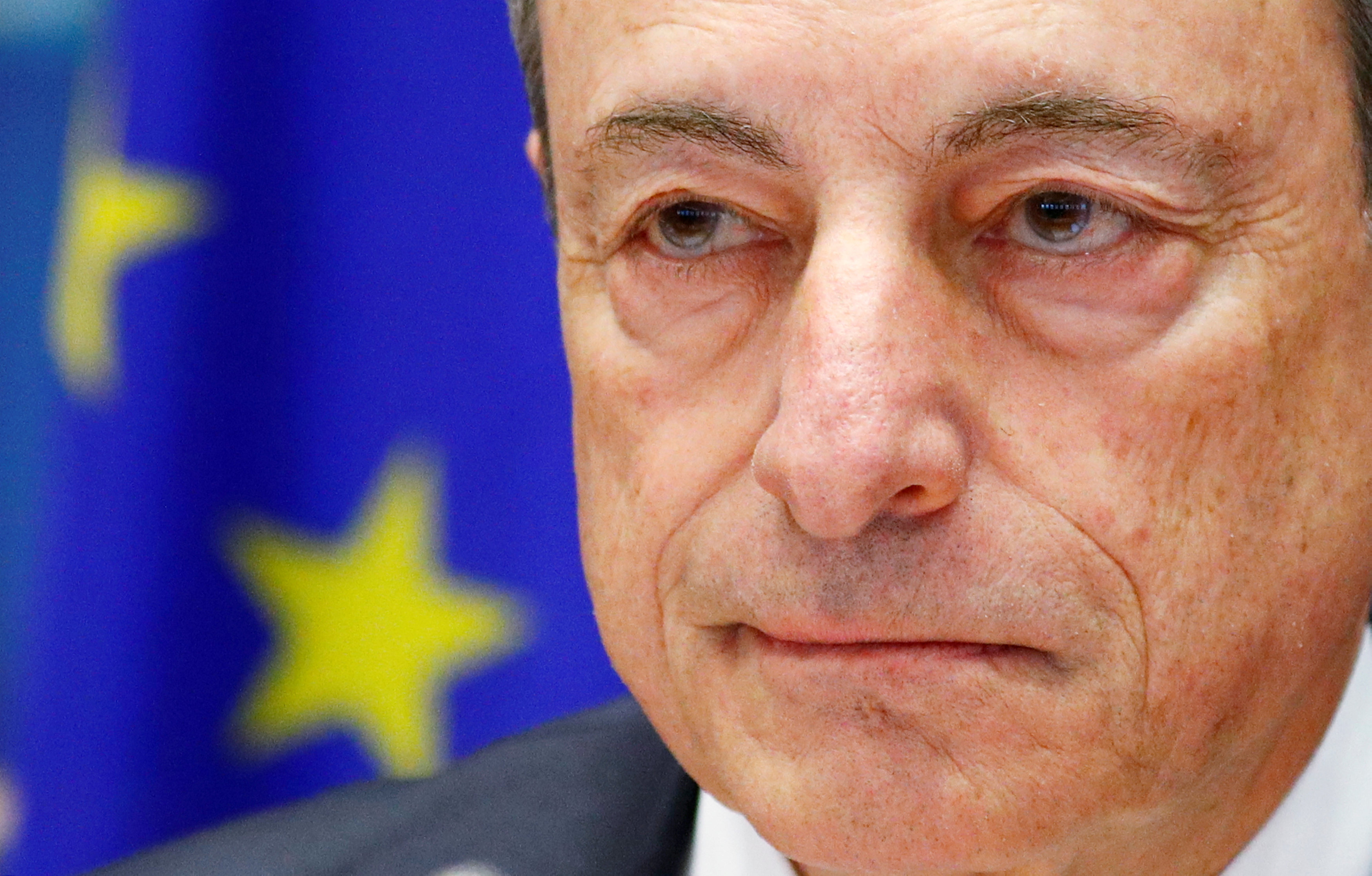 'Italy must 'calm down' and stop questioning the euro'