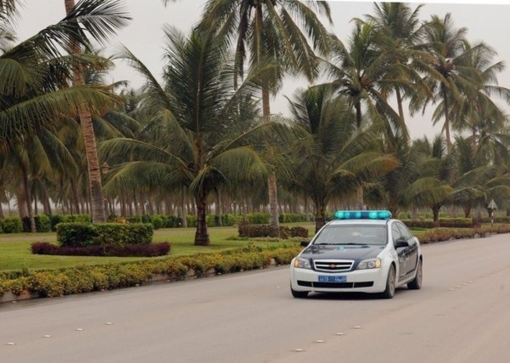 ROP transfers certificate service to this police station in Oman