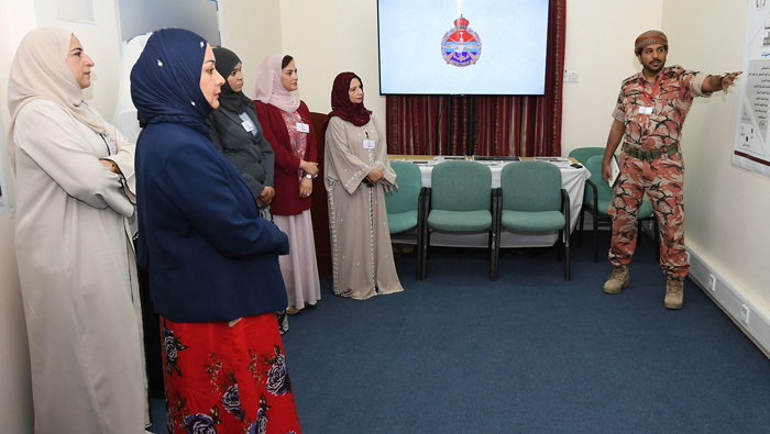 Female members of State Council, Majlis visit command centre