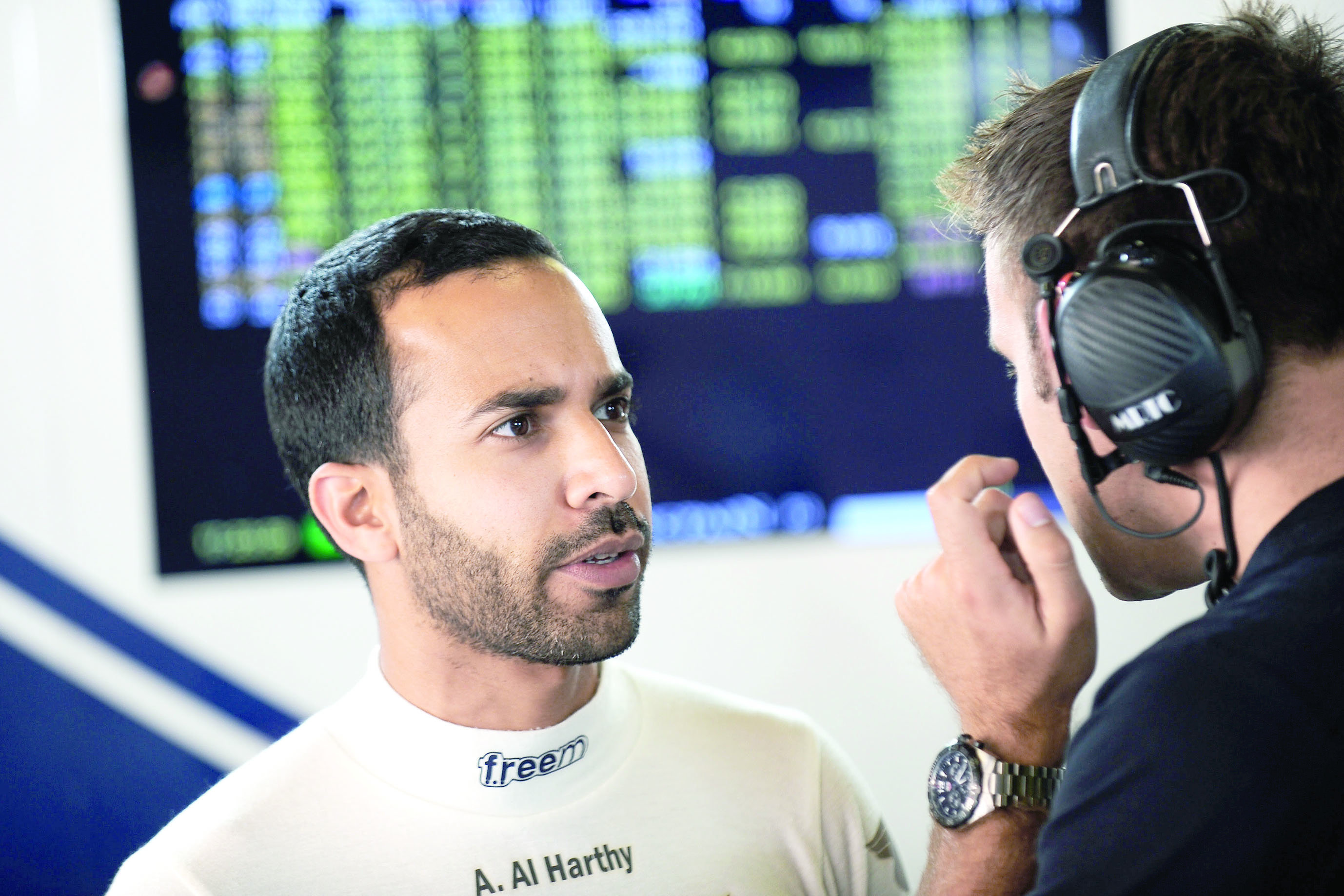 عمان لسباقات السيارات يبحث عن التتويج في أبوظبي ضمن سباق الخليج 12 ساعة