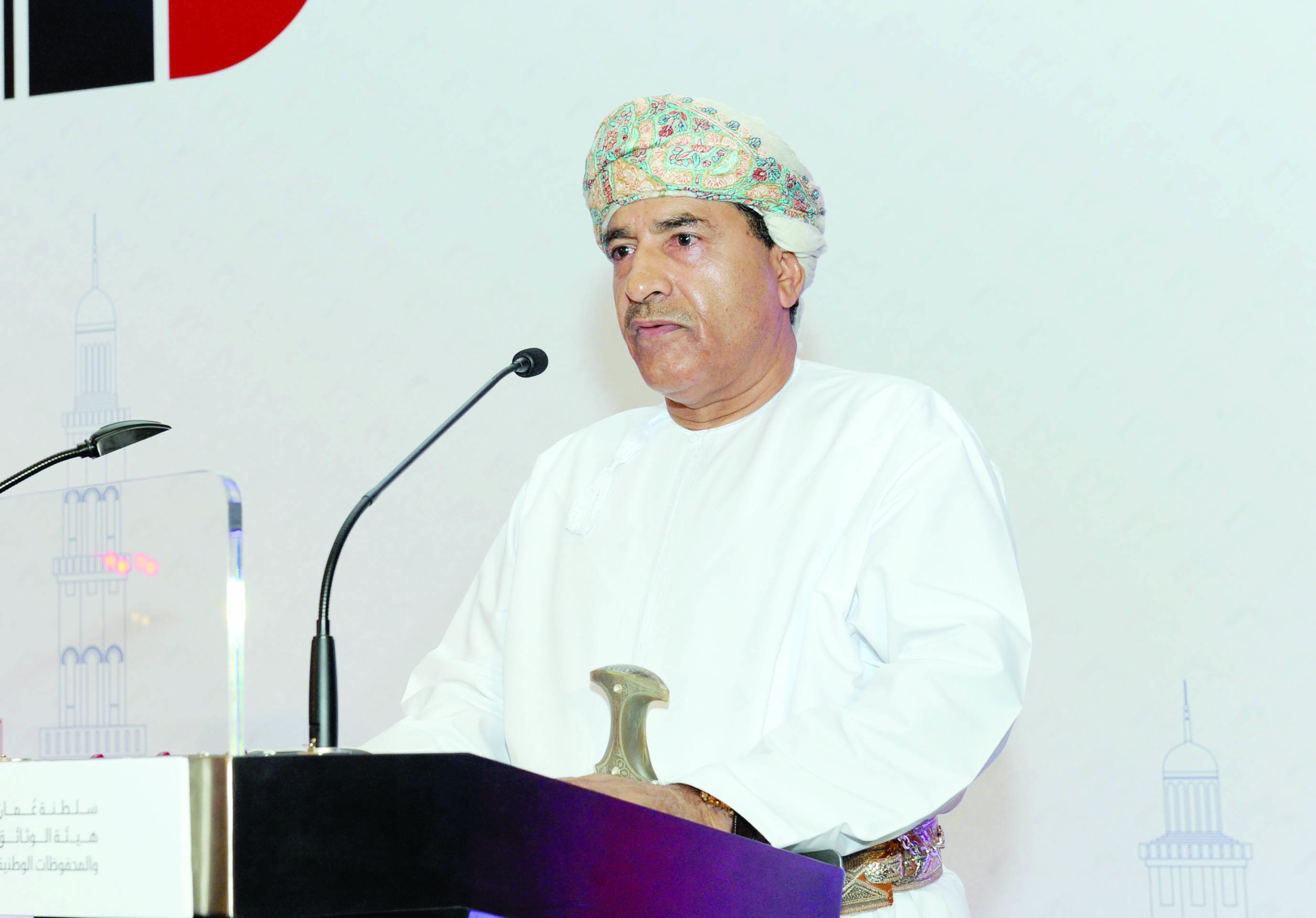 بدء أعمال مؤتمر «العلاقات العمانية- البريطانية»