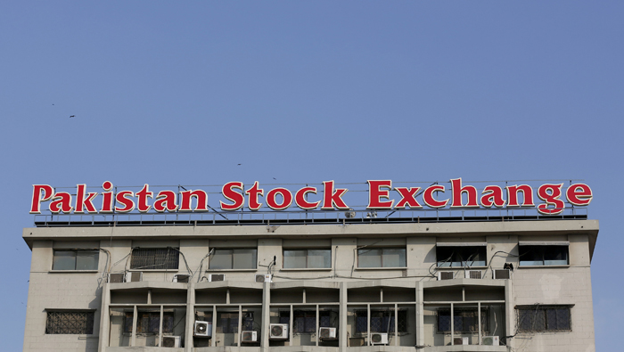 Pakistan stocks slide on doubt over whether govt to approach IMF