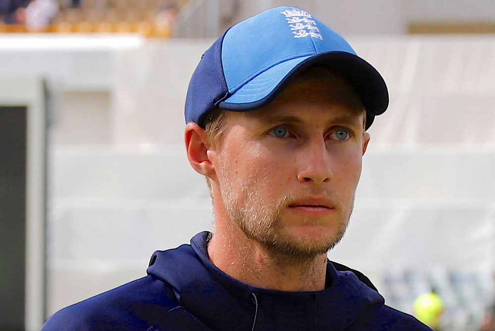 Cricket: England captain sides with Sri Lanka's suspect spinner