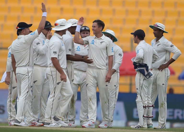 Cricket: Boult leads New Zealand fightback against Pakistan