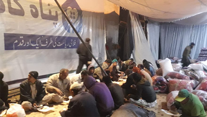 Temporary tents being set up for homeless people in Pakistan