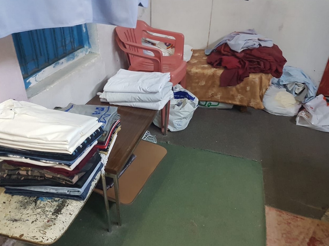 بالصور.. وافدون يستخدمون منزلاً في نشاط غير مرخص