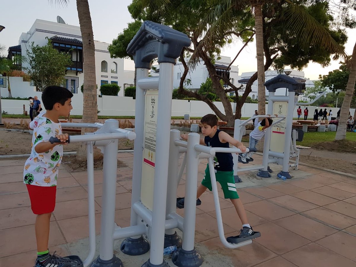 Free health equipment in Oman a hit with public