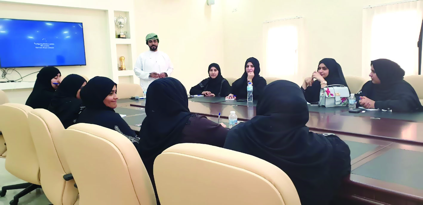 تدريب 19 أسرة على التسويق الإلكتروني ببركاء