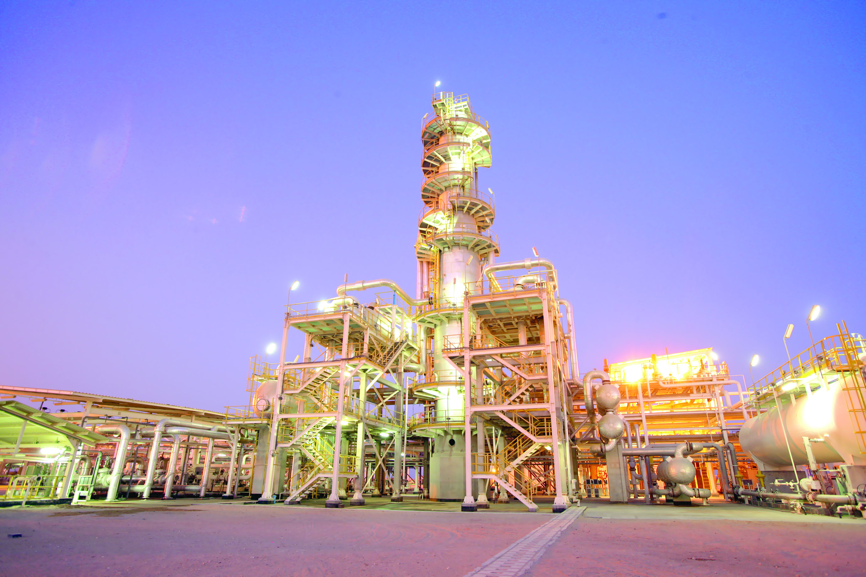 32.7 % متوسط ارتفاع سعر بـرميل النفط الخام