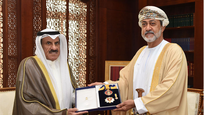 Sultan Qaboos confers Al Nu’man First Class Order on Kuwait envoy