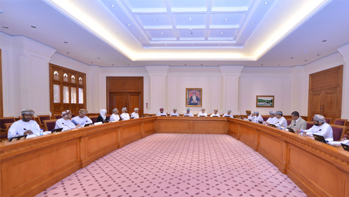 Oman Majlis panel discusses 2019 budget draft