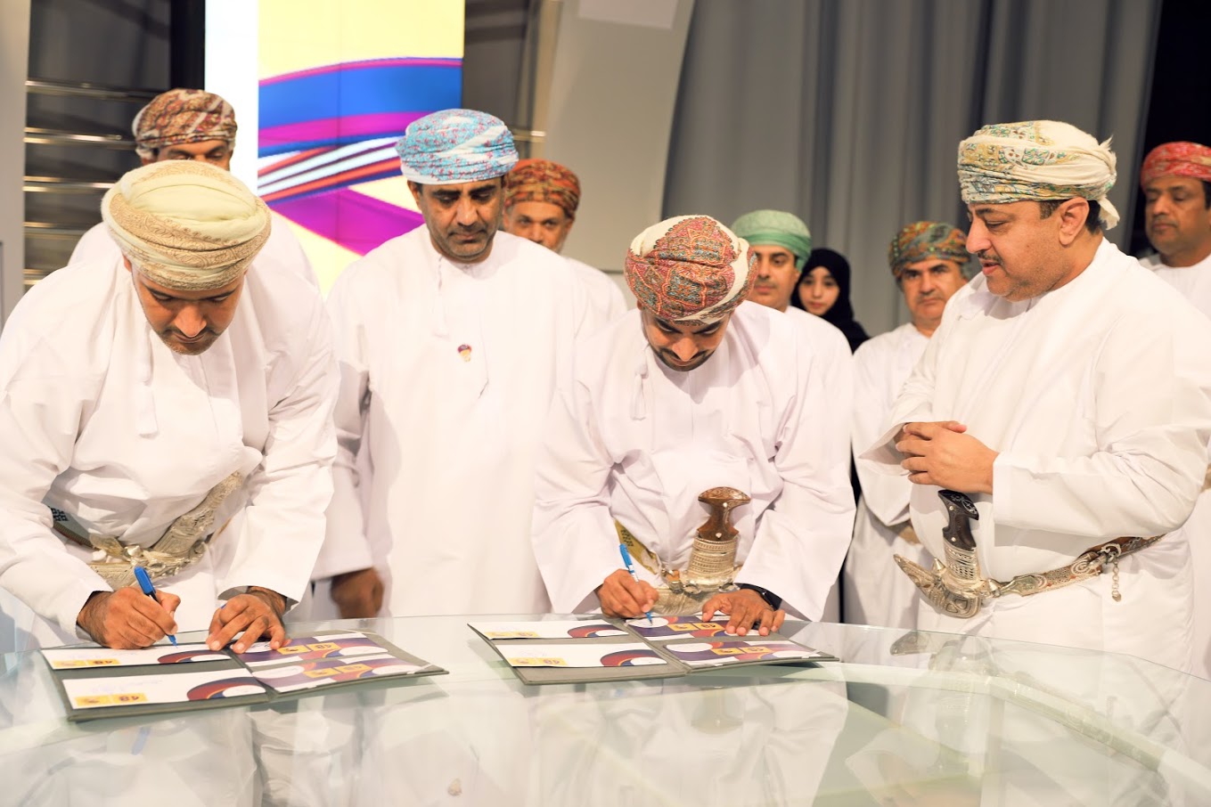 Oman Post issues 48th National Day commemorative stamp