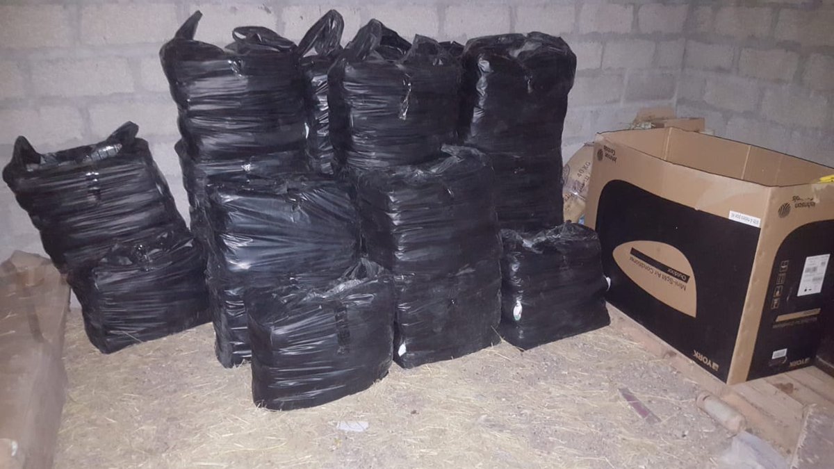 Over 400 kg of chewing tobacco seized in Oman