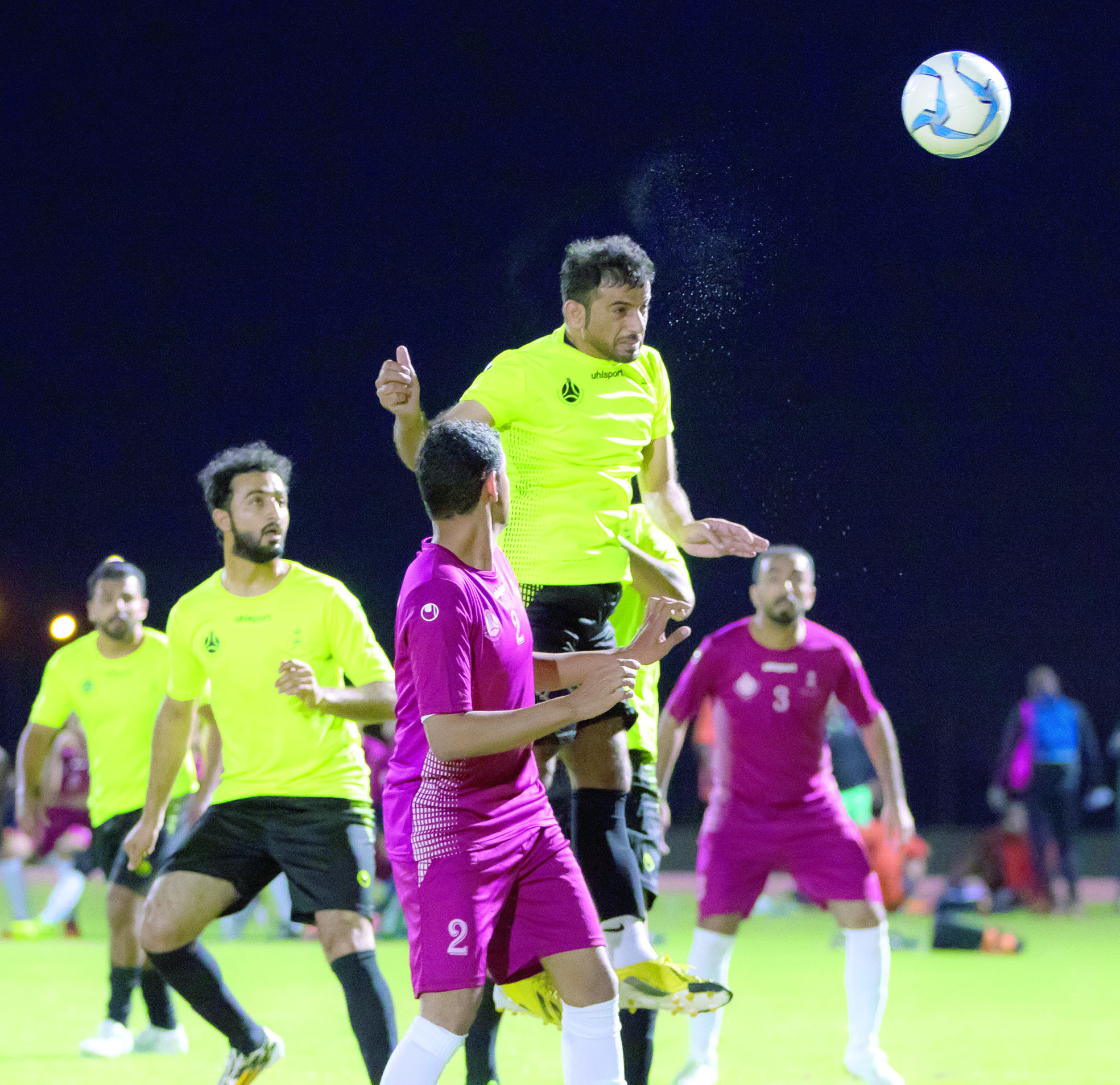 اليوم.. ختام دوري المجموعات لكروية وحدات ديوان البلاط السلطاني