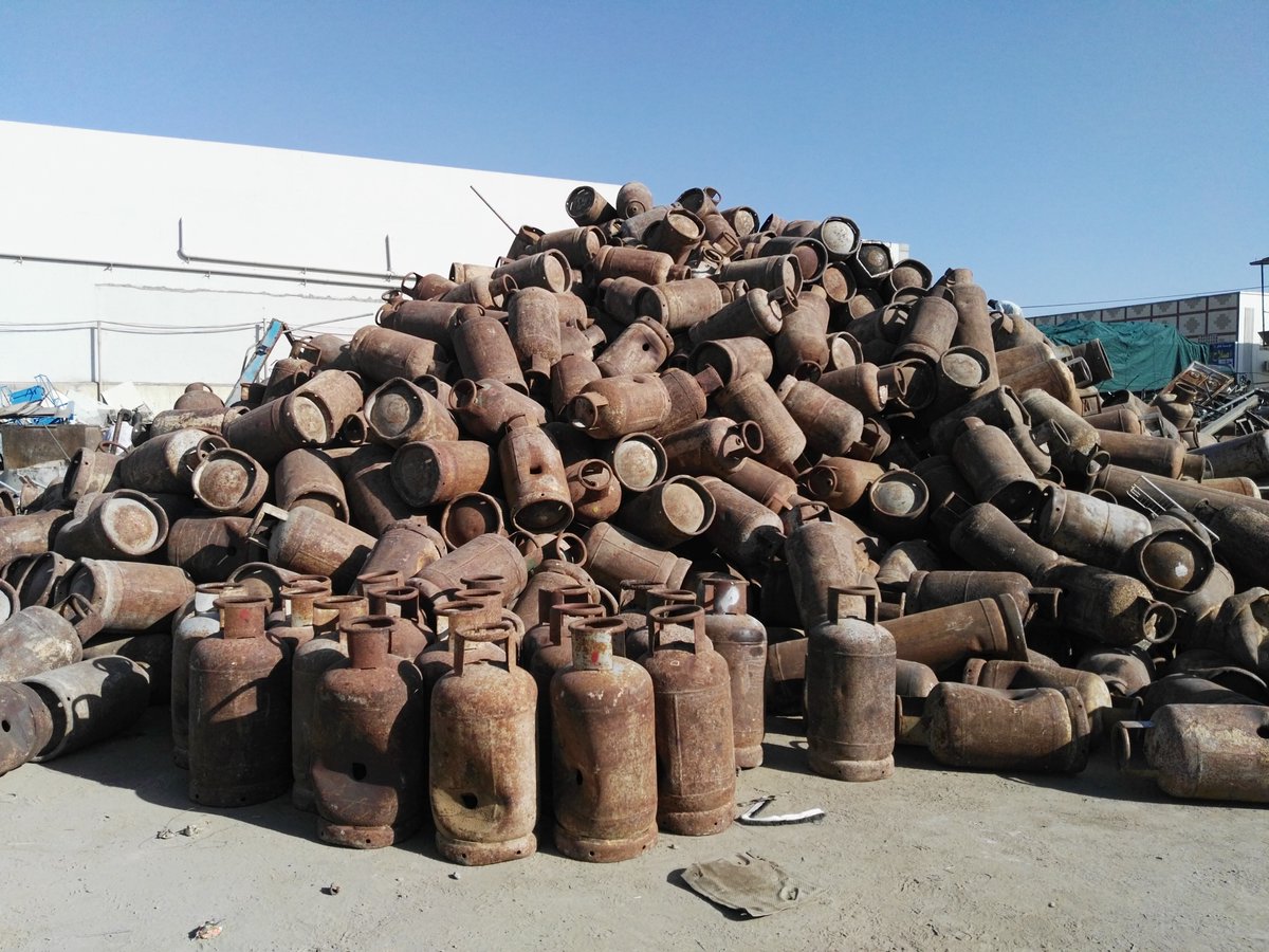 إتـلاف عـدد من أسطوانـات غـاز الطبـخ بالداخليـة