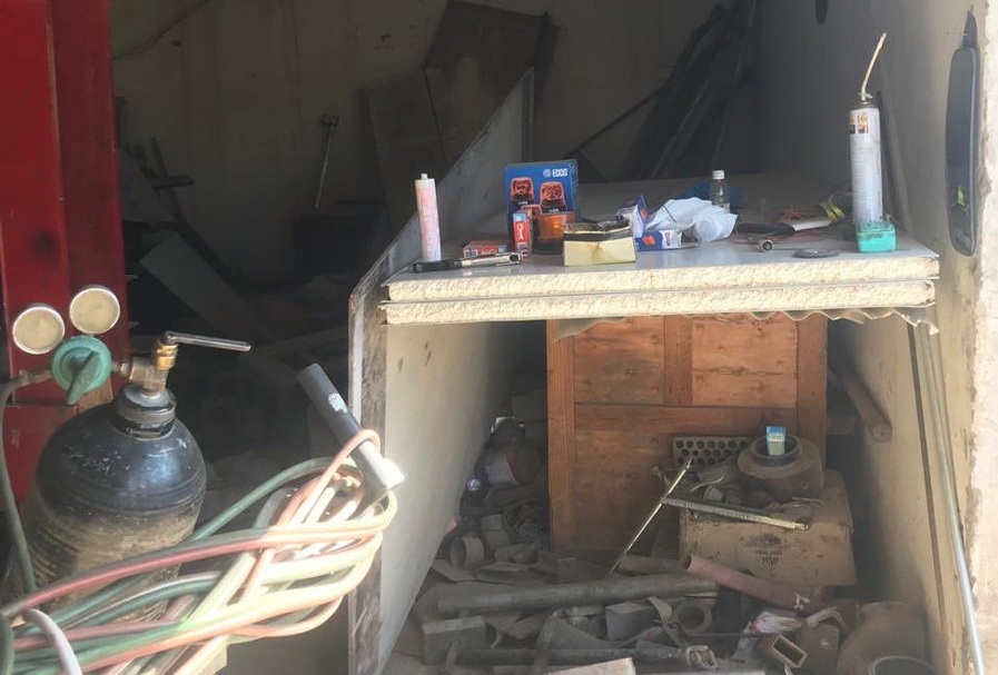 لمزاولتها نشاطًا بدون ترخيص.. ضبط ومخالفة ورشة إصلاح مركبات