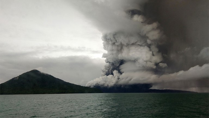 Indonesia hikes danger level for deadly tsunami volcano